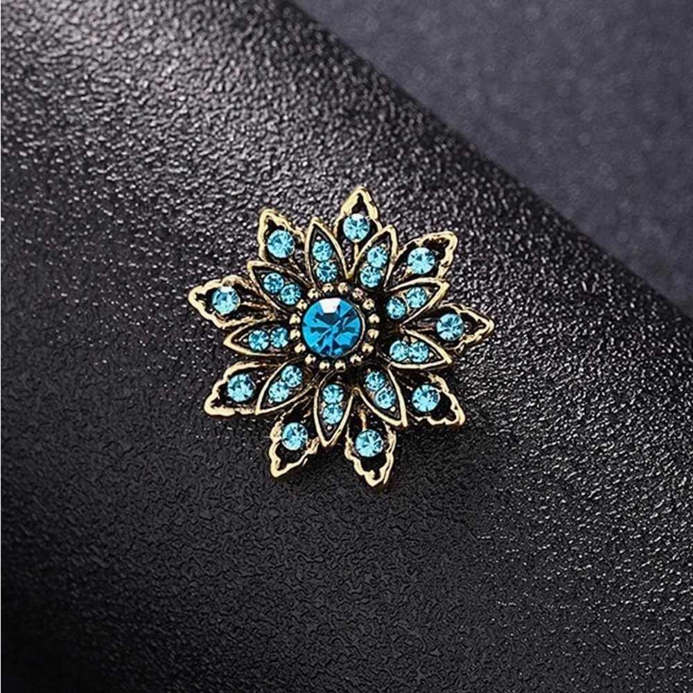 Austrian Crystal Rhinestone Fashion Brooch Pin, Blue, Aqua, Gold (STAR) - Picture 12 of 16